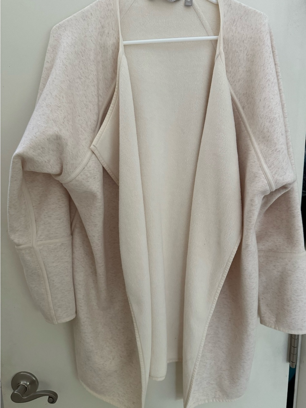 Athleta Cozy Karma Wrap in Oatmeal